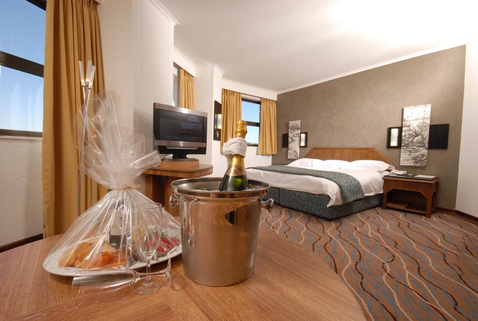 The Centurion Hotel Ngoại thất bức ảnh